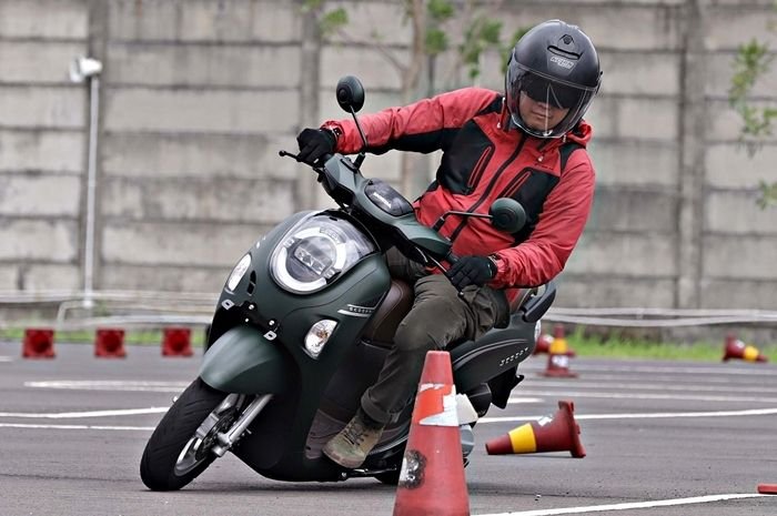 Review Pertama All New Honda Scoopy 2024, Pantes Motor Favorit Cewek